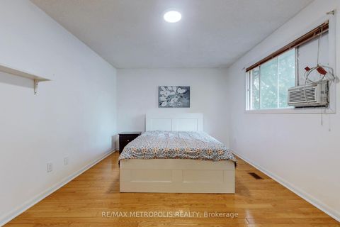 Photo 25 at 6 Rockwood Drive, Cliffcrest, Toronto