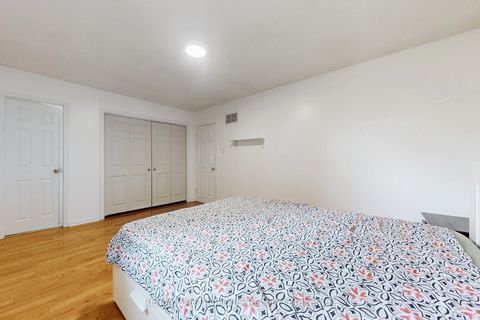 Photo 27 at 6 Rockwood Drive, Cliffcrest, Toronto