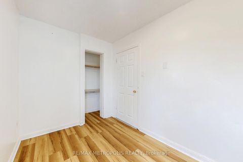 Photo 36 at 6 Rockwood Drive, Cliffcrest, Toronto