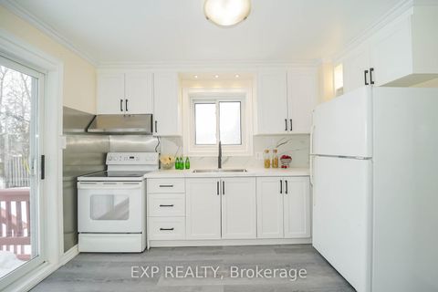 Photo 7 at 22 Jones Court, Aurora Highlands, Aurora