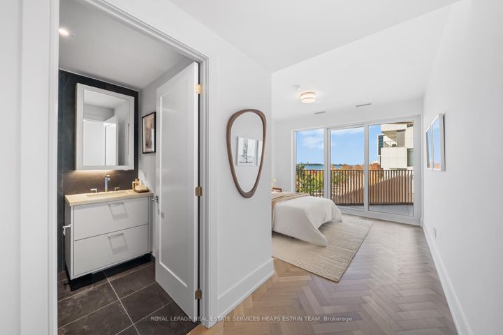 Photo 21 at 213 - 155 Merchants' Wharf, Waterfront Communities C8, Toronto