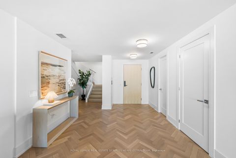 Photo 11 at 213 - 155 Merchants' Wharf, Waterfront Communities C8, Toronto