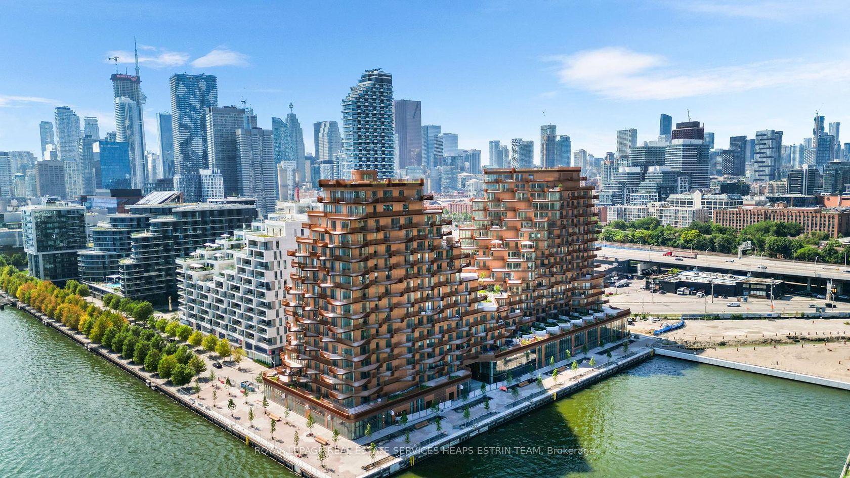 213 - 155 Merchants' Wharf, Waterfront Communities C8, Toronto 