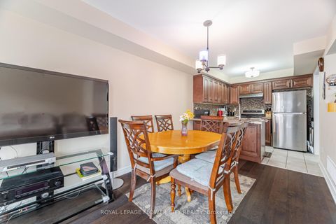 Photo 10 at 68 Denton Circle, Maple, Vaughan