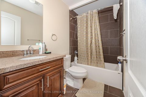 Photo 25 at 68 Denton Circle, Maple, Vaughan