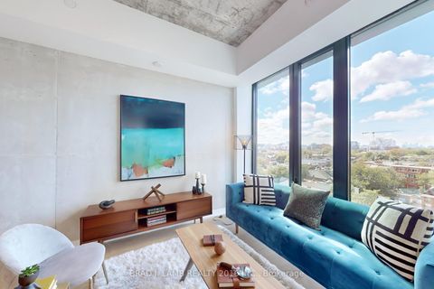 Photo 4 at 705 - 195 McCaul Street, Chinatown, Toronto Photo 4 at 705 - 195 McCaul Street, Chinatown, Toronto