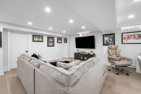 Photo 34 at 130 Fifth Avenue, East Woodbridge, Vaughan