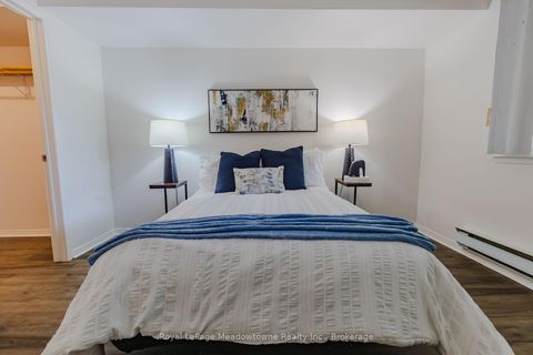 Photo 14 at 112 - 1496 Pilgrims Way, GA Glen Abbey, Oakville