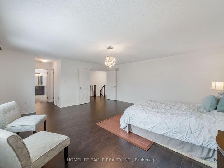 Photo 18 at 27 Scarlet Way, Bradford, Bradford West Gwillimbury
