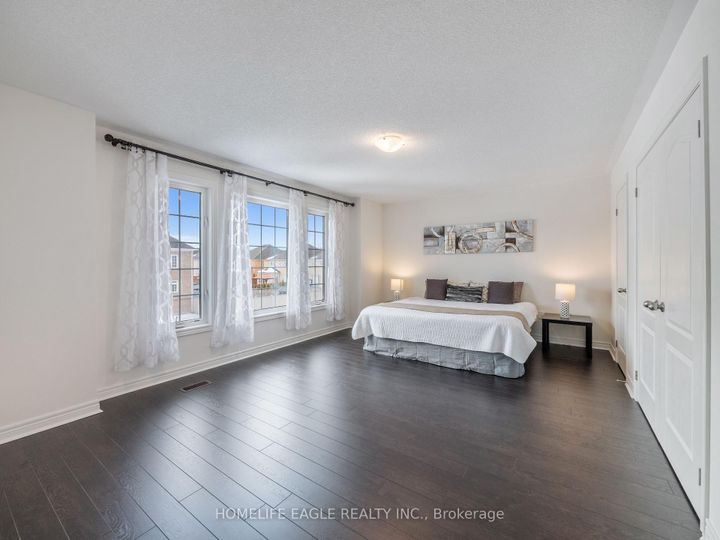 Photo 25 at 27 Scarlet Way, Bradford, Bradford West Gwillimbury