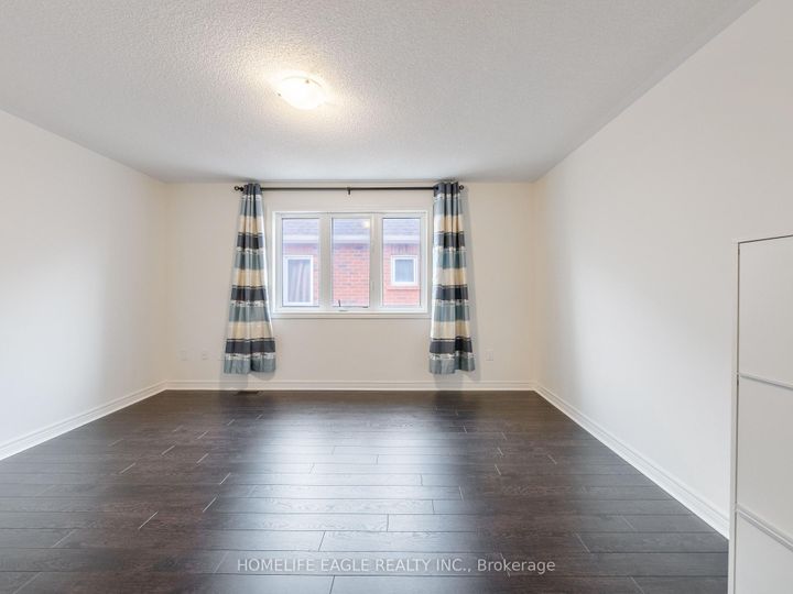 Photo 34 at 27 Scarlet Way, Bradford, Bradford West Gwillimbury
