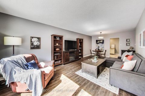 Photo 1 at 21 - 91 Muir Drive, Scarborough Village, Toronto