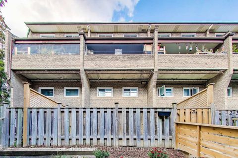 Photo 22 at 21 - 91 Muir Drive, Scarborough Village, Toronto