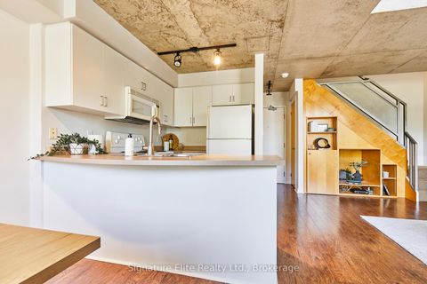 Photo 8 at 201 - 800 King Street W, Niagara, Toronto