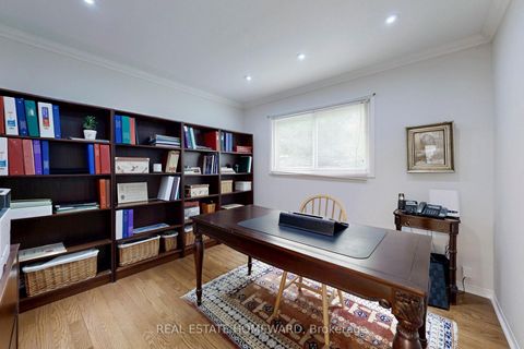 Photo 12 at 20 Anvil Court, Westbrook, Richmond Hill