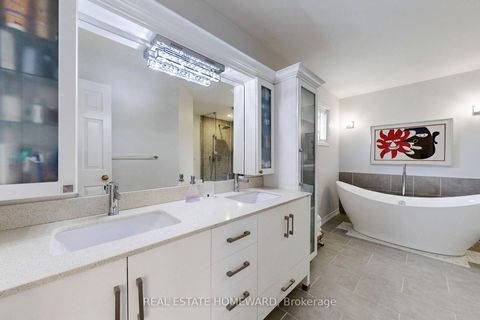 Photo 16 at 20 Anvil Court, Westbrook, Richmond Hill