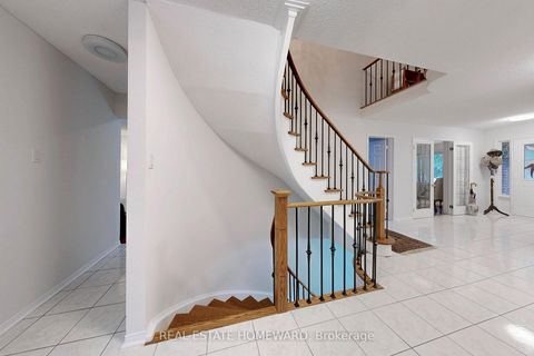 Photo 26 at 20 Anvil Court, Westbrook, Richmond Hill