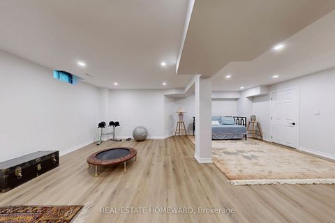 Photo 27 at 20 Anvil Court, Westbrook, Richmond Hill