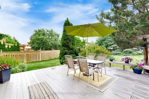 Photo 38 at 20 Anvil Court, Westbrook, Richmond Hill