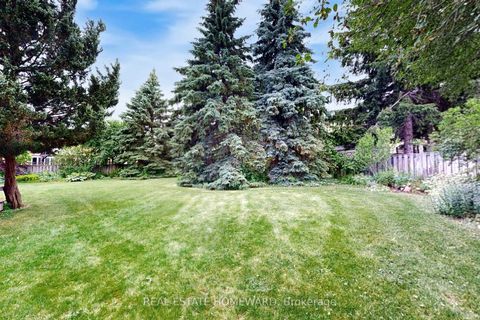 Photo 42 at 20 Anvil Court, Westbrook, Richmond Hill