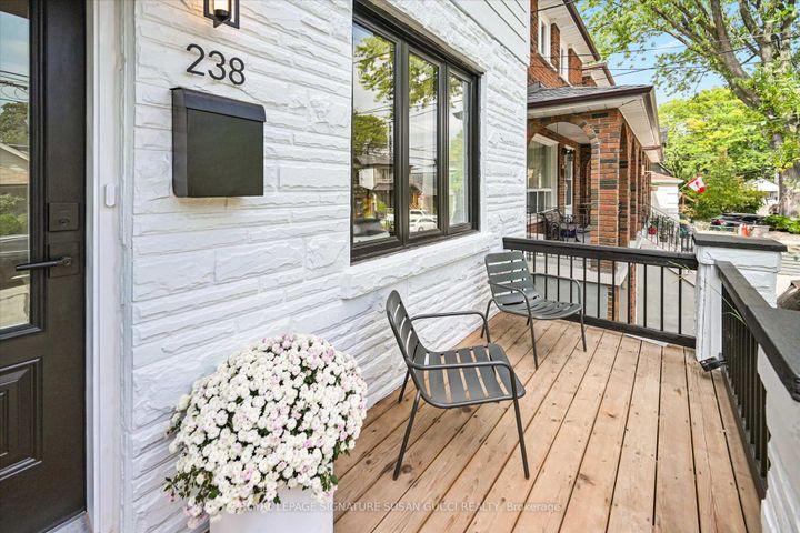 Photo 2 at 238 Coleridge Avenue, Lumsden, Toronto