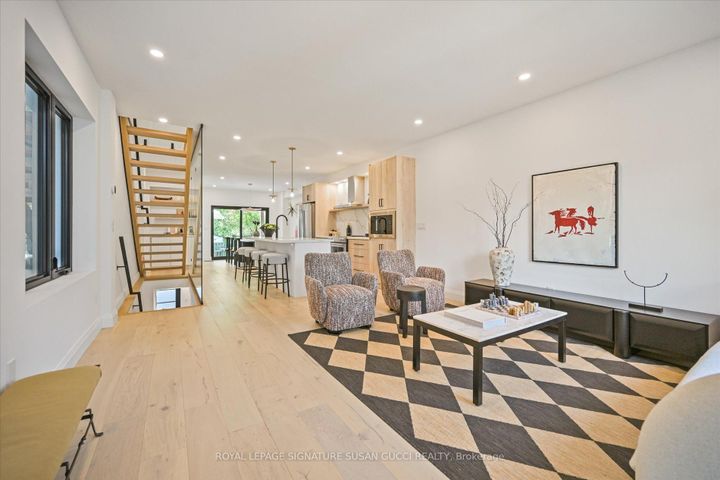 Photo 7 at 238 Coleridge Avenue, Lumsden, Toronto