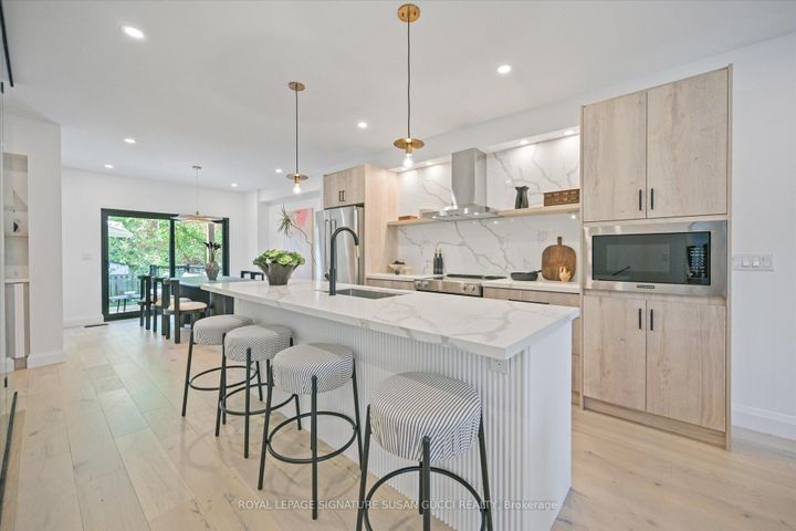 Photo 9 at 238 Coleridge Avenue, Lumsden, Toronto