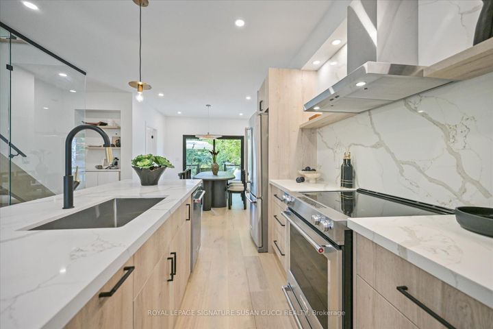 Photo 12 at 238 Coleridge Avenue, Lumsden, Toronto