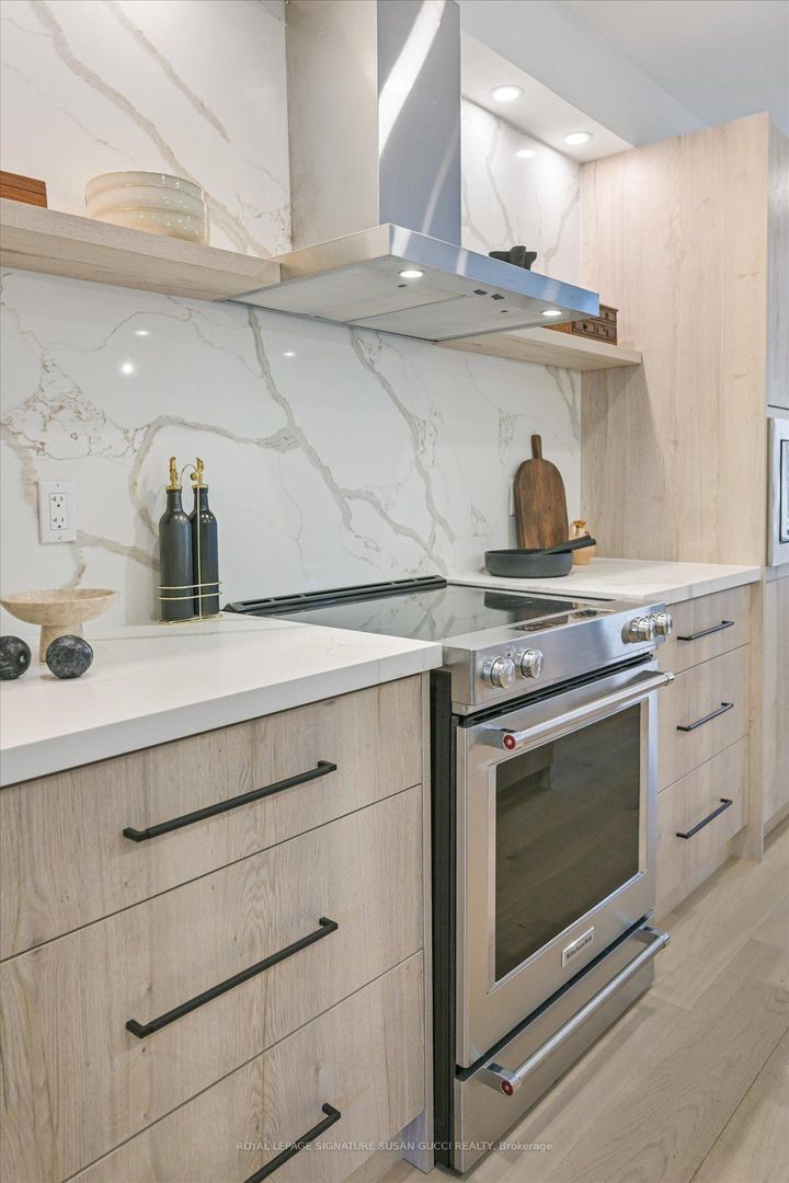 Photo 13 at 238 Coleridge Avenue, Lumsden, Toronto