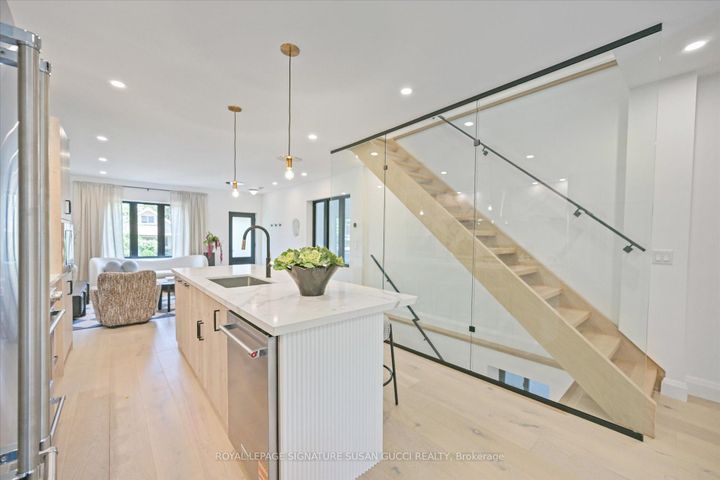 Photo 19 at 238 Coleridge Avenue, Lumsden, Toronto