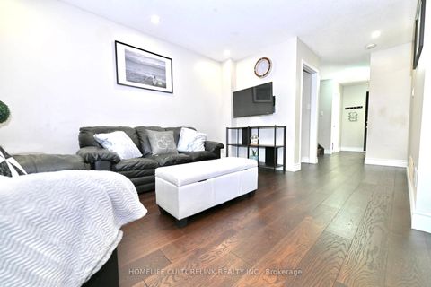 Photo 2 at 119 Briarwood Avenue, Clairville, Toronto