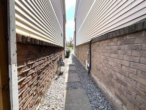 Photo 27 at 119 Briarwood Avenue, Clairville, Toronto