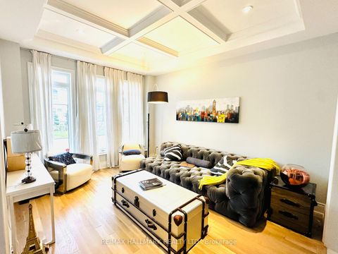 Photo 3 at 41 Glen Abbey Trail, Kleinburg, Vaughan