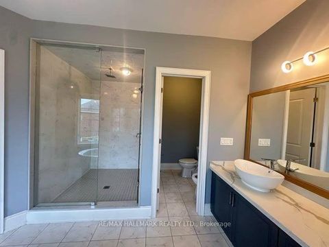 Photo 14 at 41 Glen Abbey Trail, Kleinburg, Vaughan