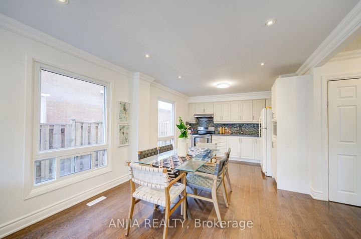 Photo 8 at 19 Dunbar Crescent, Milliken Mills East, Markham