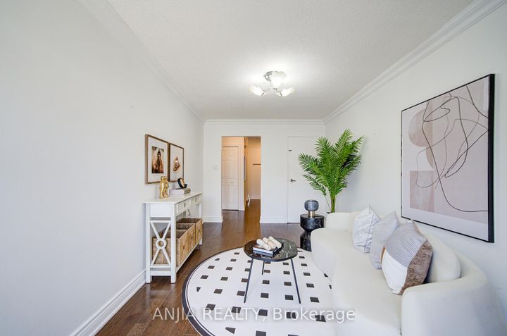 Photo 23 at 19 Dunbar Crescent, Milliken Mills East, Markham
