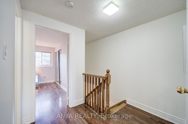 Photo 26 at 19 Dunbar Crescent, Milliken Mills East, Markham