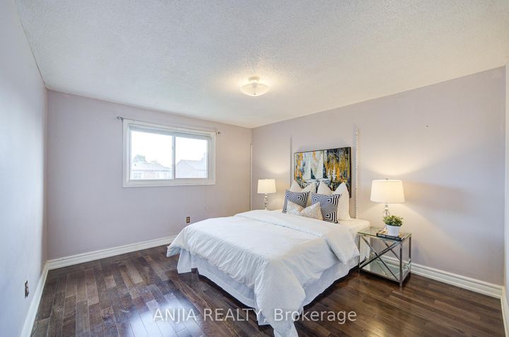 Photo 29 at 19 Dunbar Crescent, Milliken Mills East, Markham