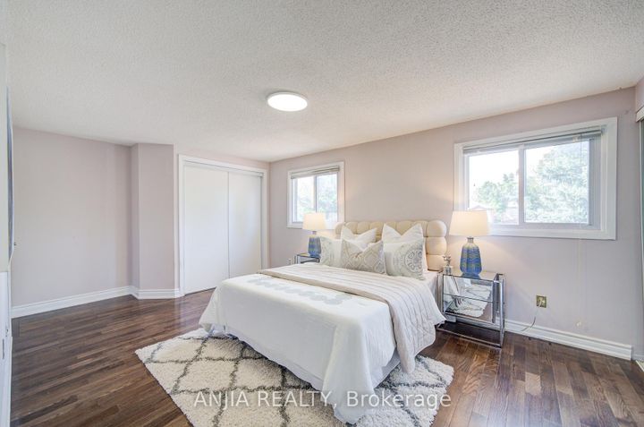 Photo 35 at 19 Dunbar Crescent, Milliken Mills East, Markham