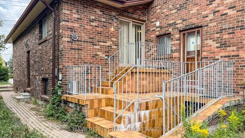 Photo 14 at 9747 Bathurst Street, North Richvale, Richmond Hill