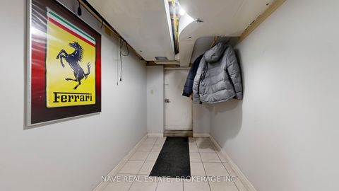 Photo 30 at 9747 Bathurst Street, North Richvale, Richmond Hill