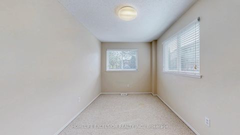 Photo 21 at 1 - 579 Gibney Crescent, Summerhill Estates, Newmarket