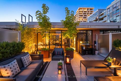 Photo 1 at 519 - 62 Niagara Street, Niagara, Toronto