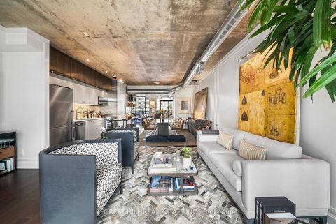 Photo 11 at 519 - 62 Niagara Street, Niagara, Toronto