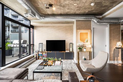 Photo 19 at 519 - 62 Niagara Street, Niagara, Toronto