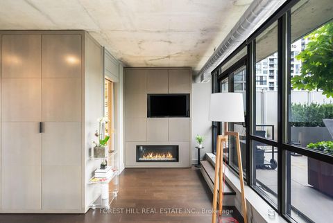 Photo 32 at 519 - 62 Niagara Street, Niagara, Toronto