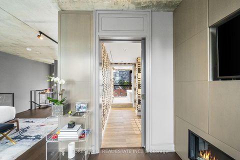 Photo 34 at 519 - 62 Niagara Street, Niagara, Toronto
