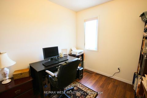 Photo 23 at 1 Platinum Drive, Amesbury, Toronto