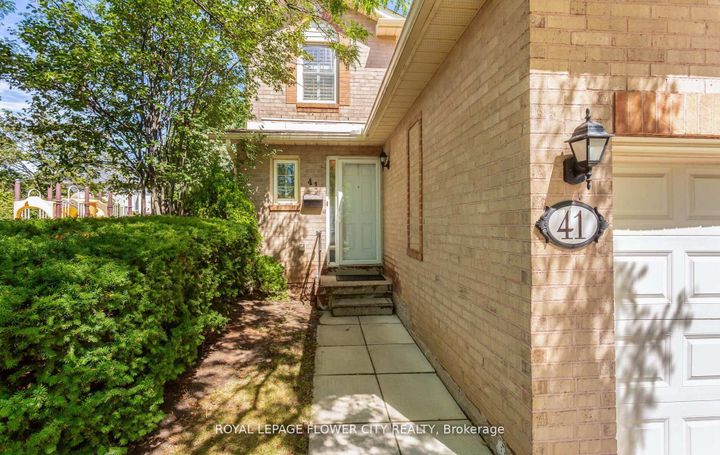 Photo 1 at 41 Chipstead Avenue, Northwood Park, Brampton