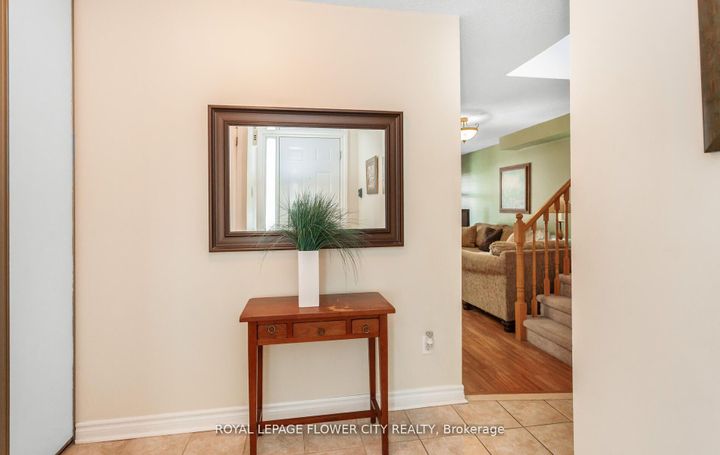 Photo 4 at 41 Chipstead Avenue, Northwood Park, Brampton